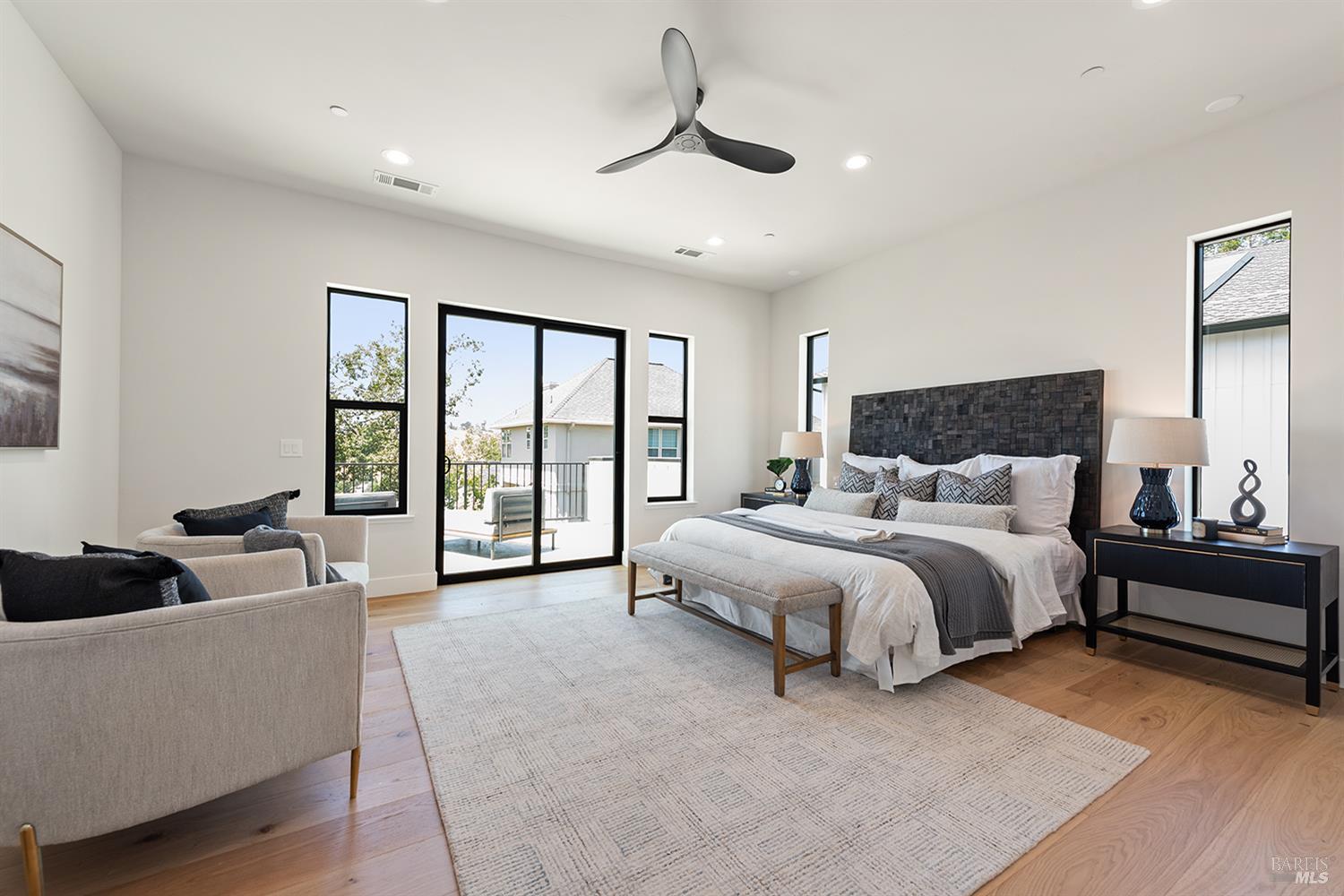 Santa Rosa, California, 95403, United States, 4 Bedrooms Bedrooms, ,4 BathroomsBathrooms,Residential,For Sale,1986529