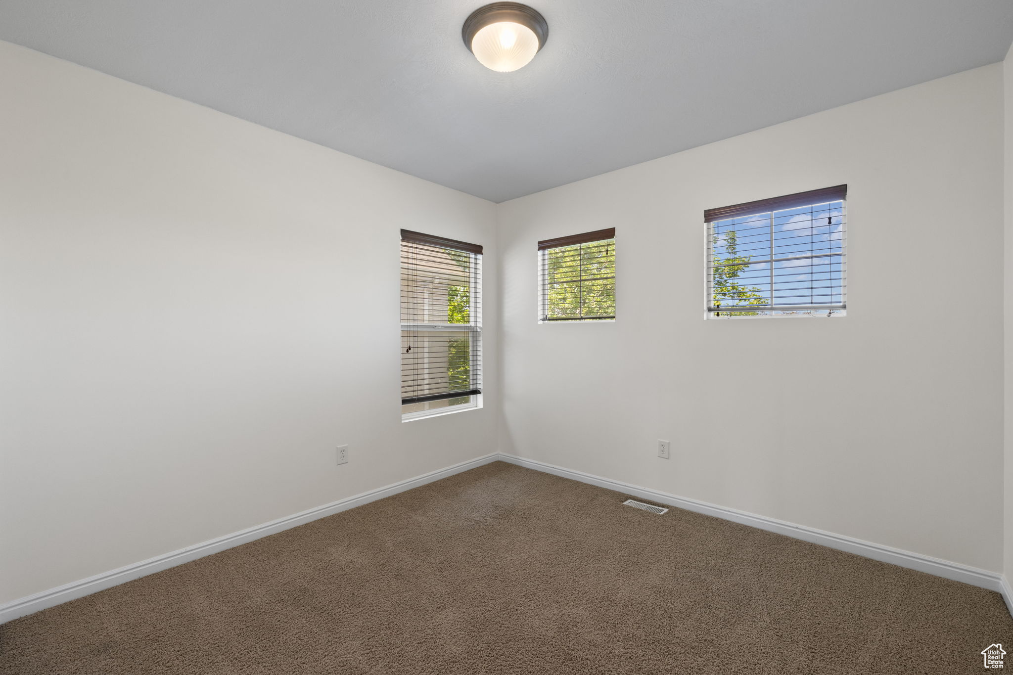 West Jordan, Utah, 84084, United States, 4 Bedrooms Bedrooms, ,3 BathroomsBathrooms,Residential,For Sale,1867498