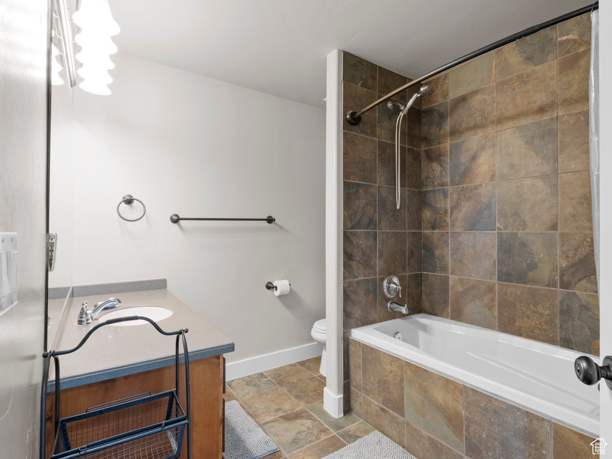 Salt Lake City, Utah, 84117, United States, 3 Bedrooms Bedrooms, ,4 BathroomsBathrooms,Residential,For Sale,1795285