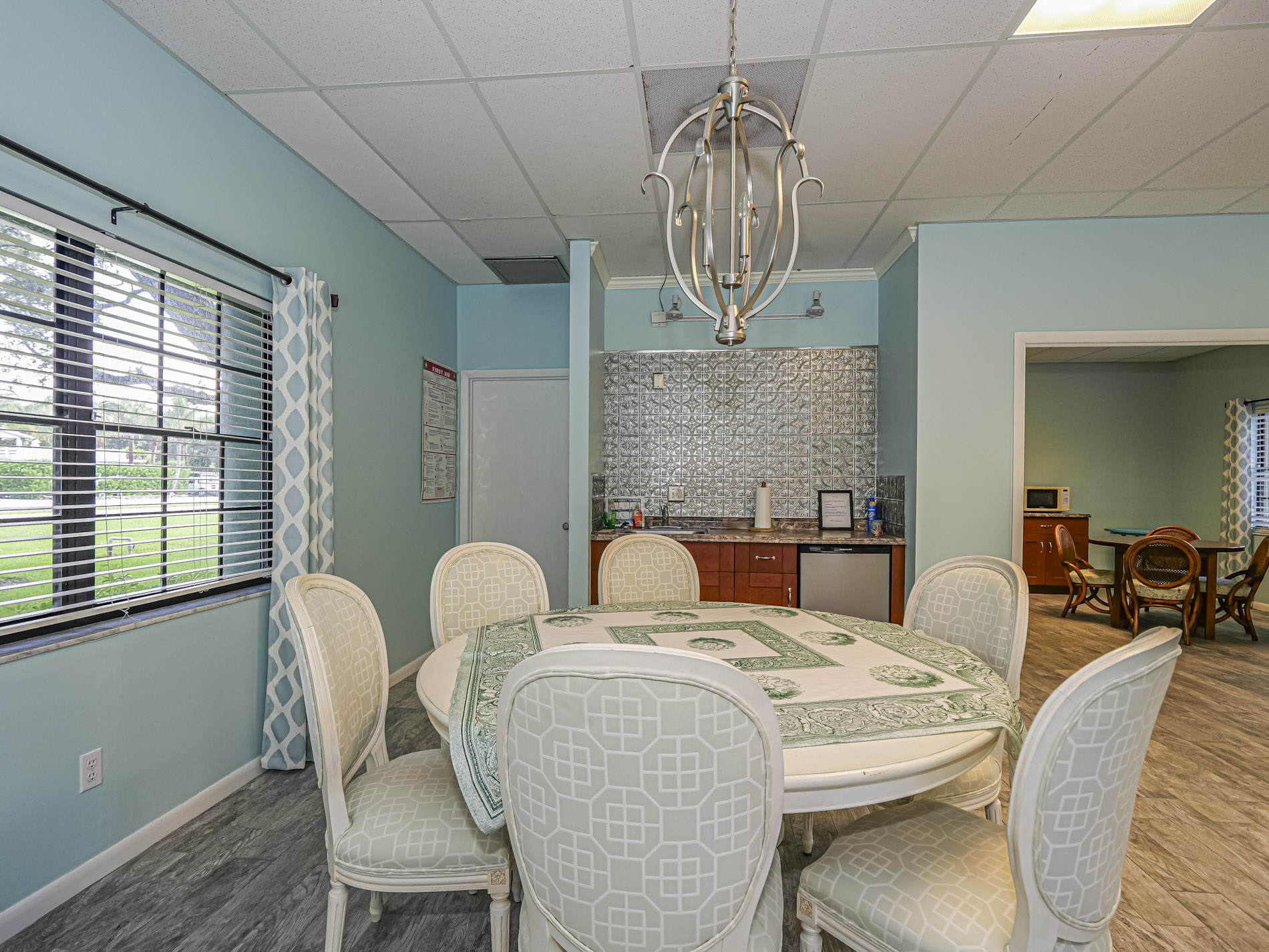  910 E Causeway Boulevard, Vero Beach, FL, 32963 - 物件實景