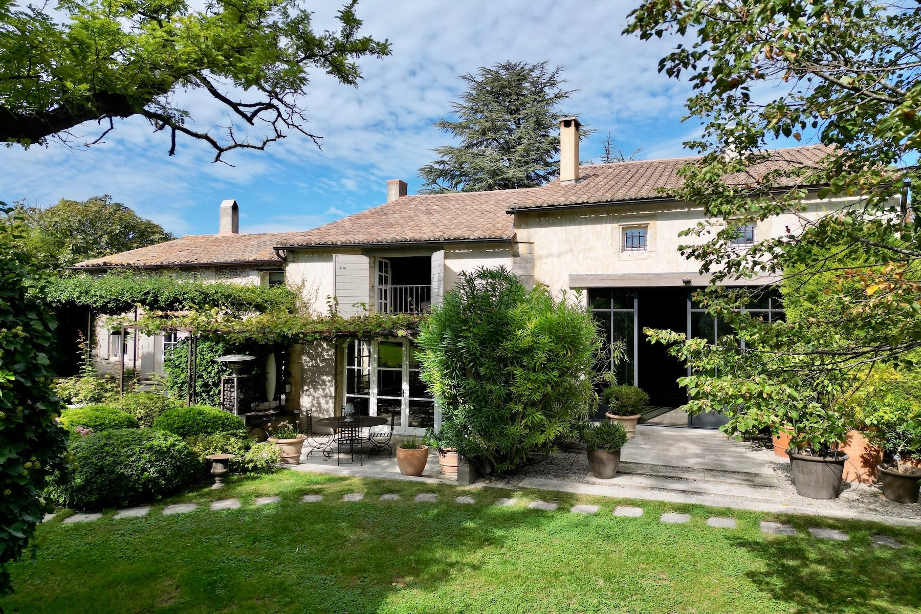  ELEGANT MAS - EXCEPTIONAL GARDEN - ROCHEFORT DU GARD - 物件實景