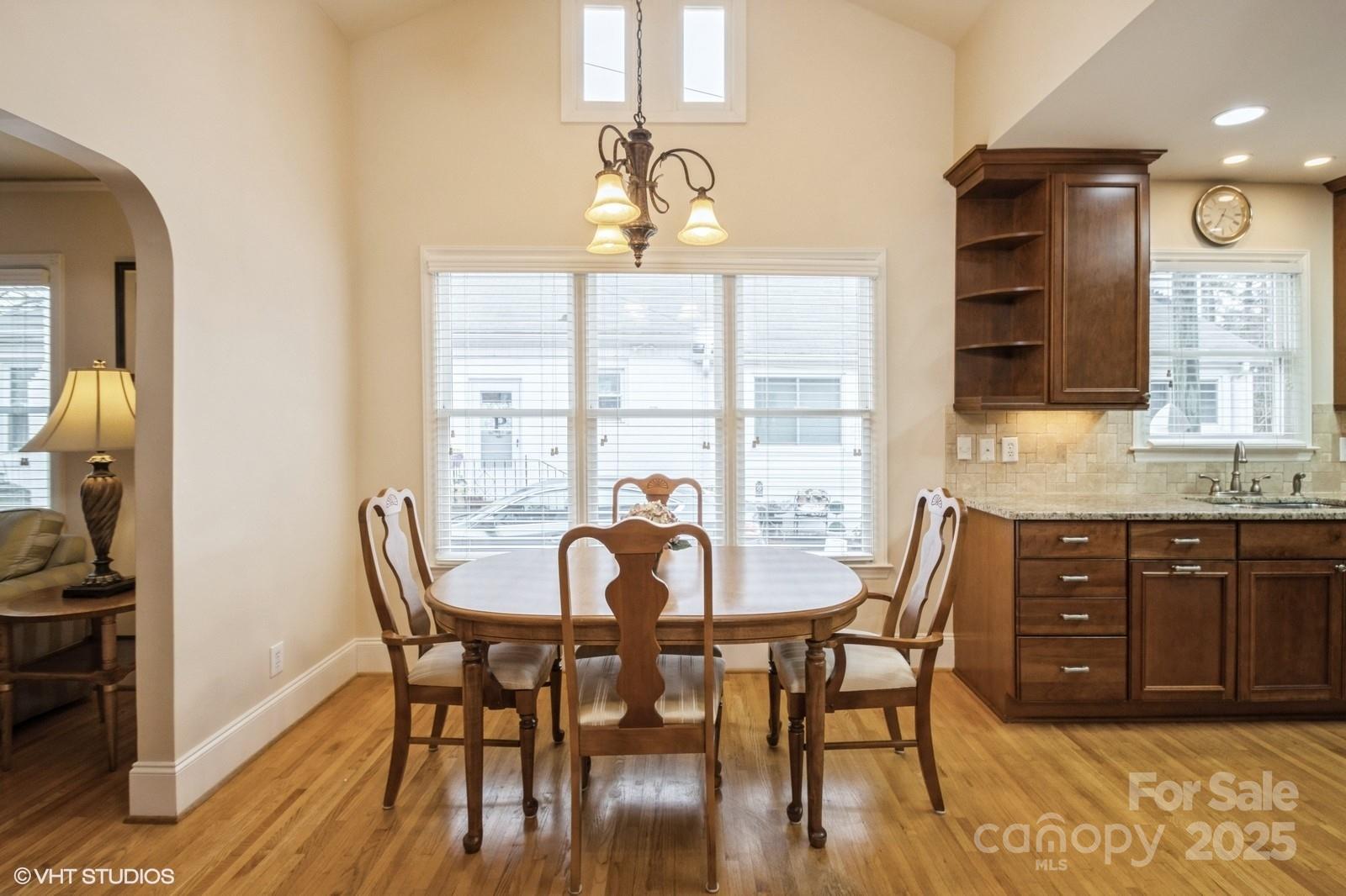 Charlotte, North Carolina, 28205, United States, 3 Bedrooms Bedrooms, ,2 BathroomsBathrooms,Residential,For Sale,1707843