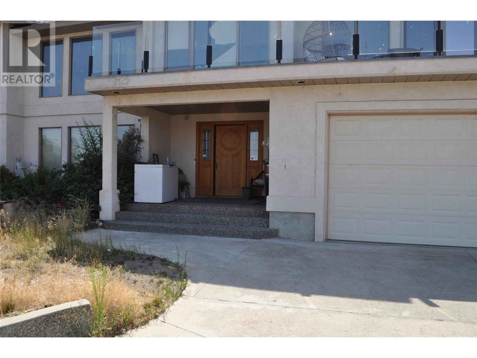 KELOWNA, British Columbia, V1W 4K4, CA, 3 Bedrooms Bedrooms, ,3 BathroomsBathrooms,Residential,For Sale,1906808
