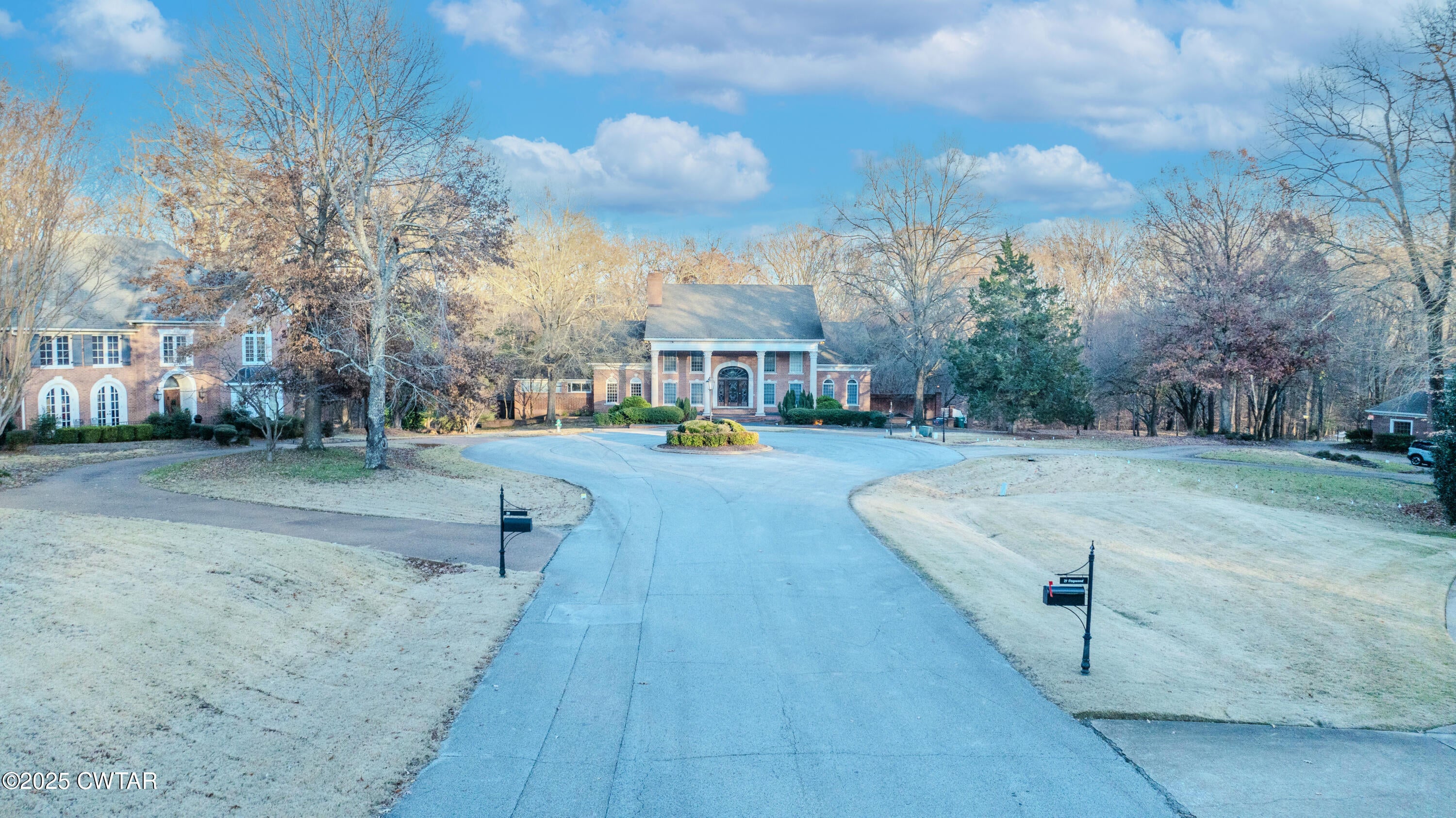 Jackson, Tennessee, 38305, United States, 5 Bedrooms Bedrooms, ,5 BathroomsBathrooms,Residential,For Sale,2006604