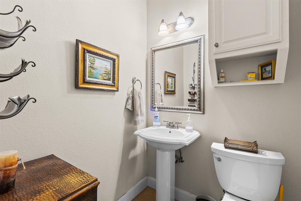 Waco, Texas, 76708, United States, 4 Bedrooms Bedrooms, ,4 BathroomsBathrooms,Residential,For Sale,1989175