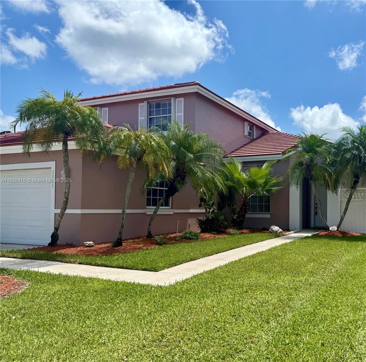 Pembroke Pines, Florida, 33029, United States, 4 Bedrooms Bedrooms, ,3 BathroomsBathrooms,Residential,For Sale,1890530