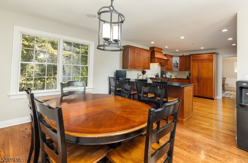 Chatham Boro, New Jersey, 07928, United States, 4 Bedrooms Bedrooms, ,3 BathroomsBathrooms,Residential,For Sale,1941071