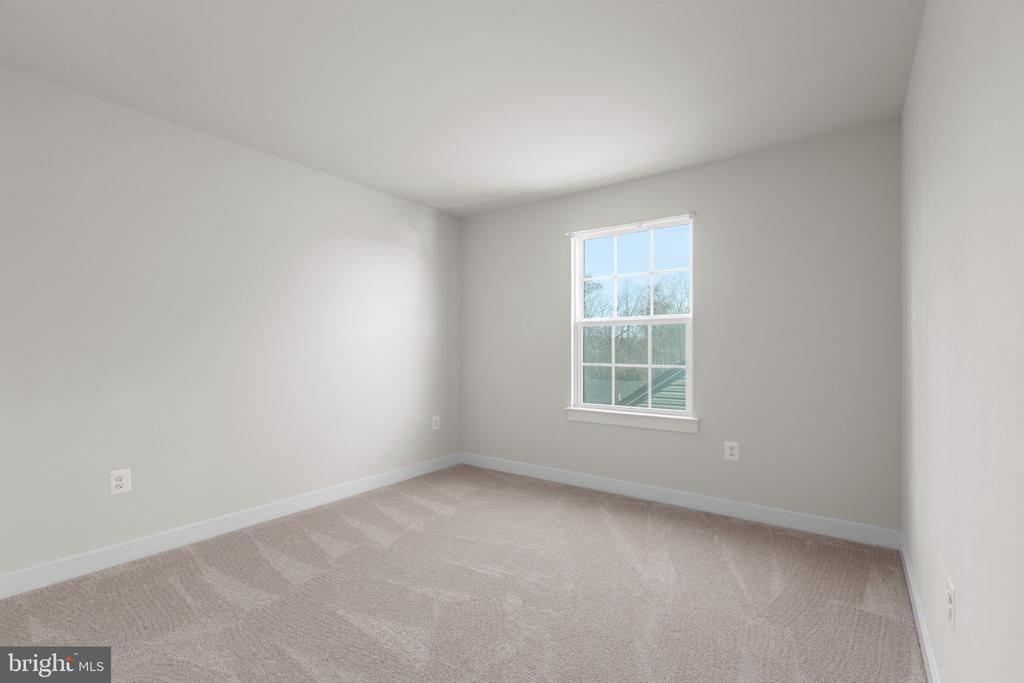 Fredericksburg, Virginia, 22401, United States, 4 Bedrooms Bedrooms, ,4 BathroomsBathrooms,Residential,For Sale,1999517