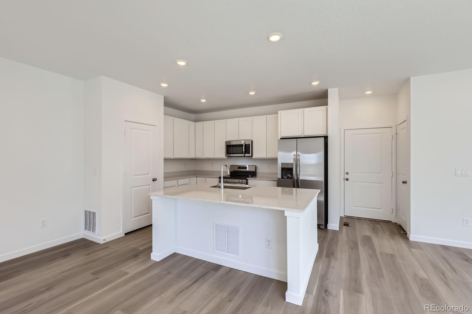 Thornton, Colorado, 80602, United States, 3 Bedrooms Bedrooms, ,2 BathroomsBathrooms,Residential,For Sale,1849834