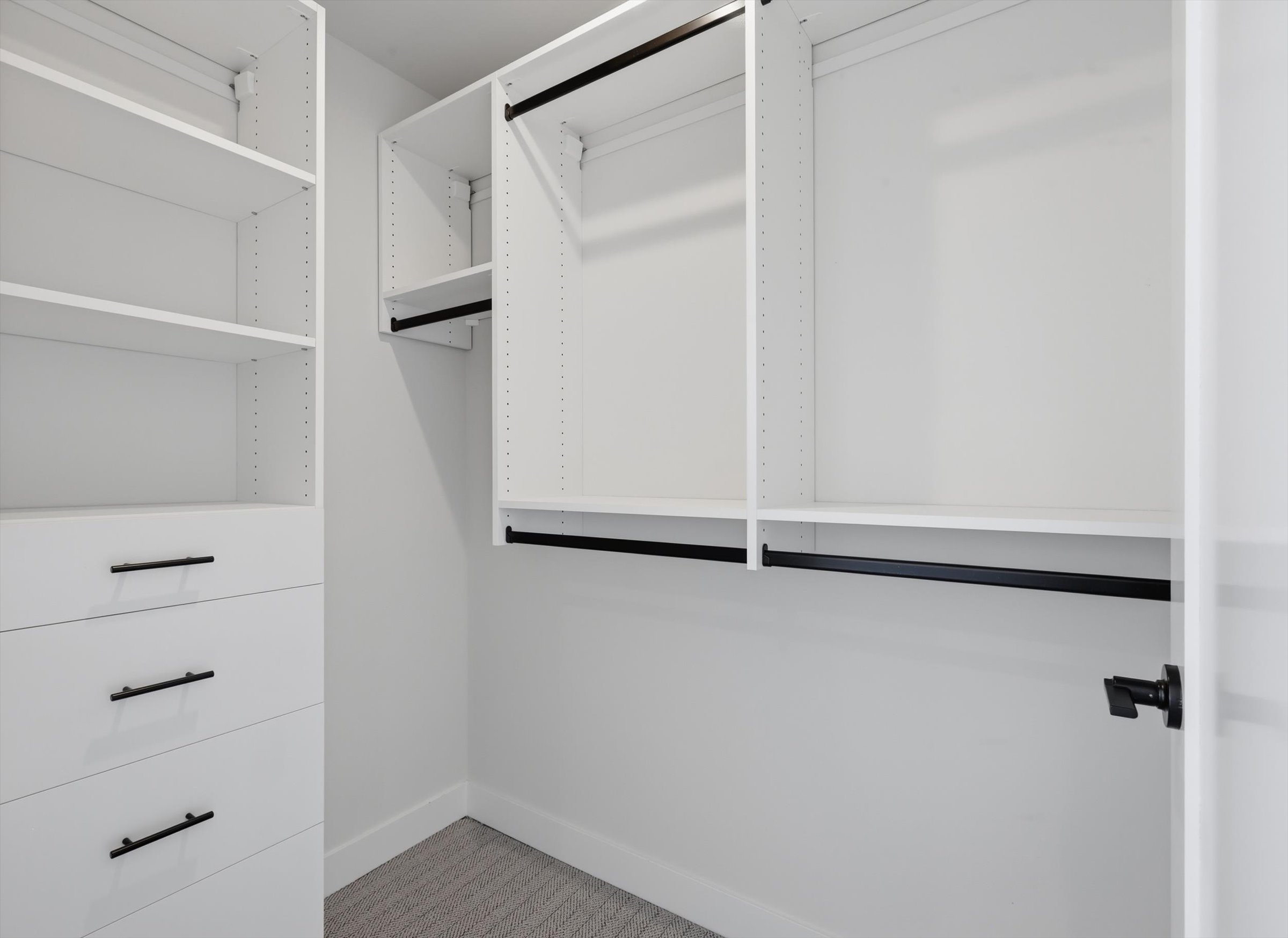  4233 S Bradford St, Seattle, WA 98118 - 物件實景