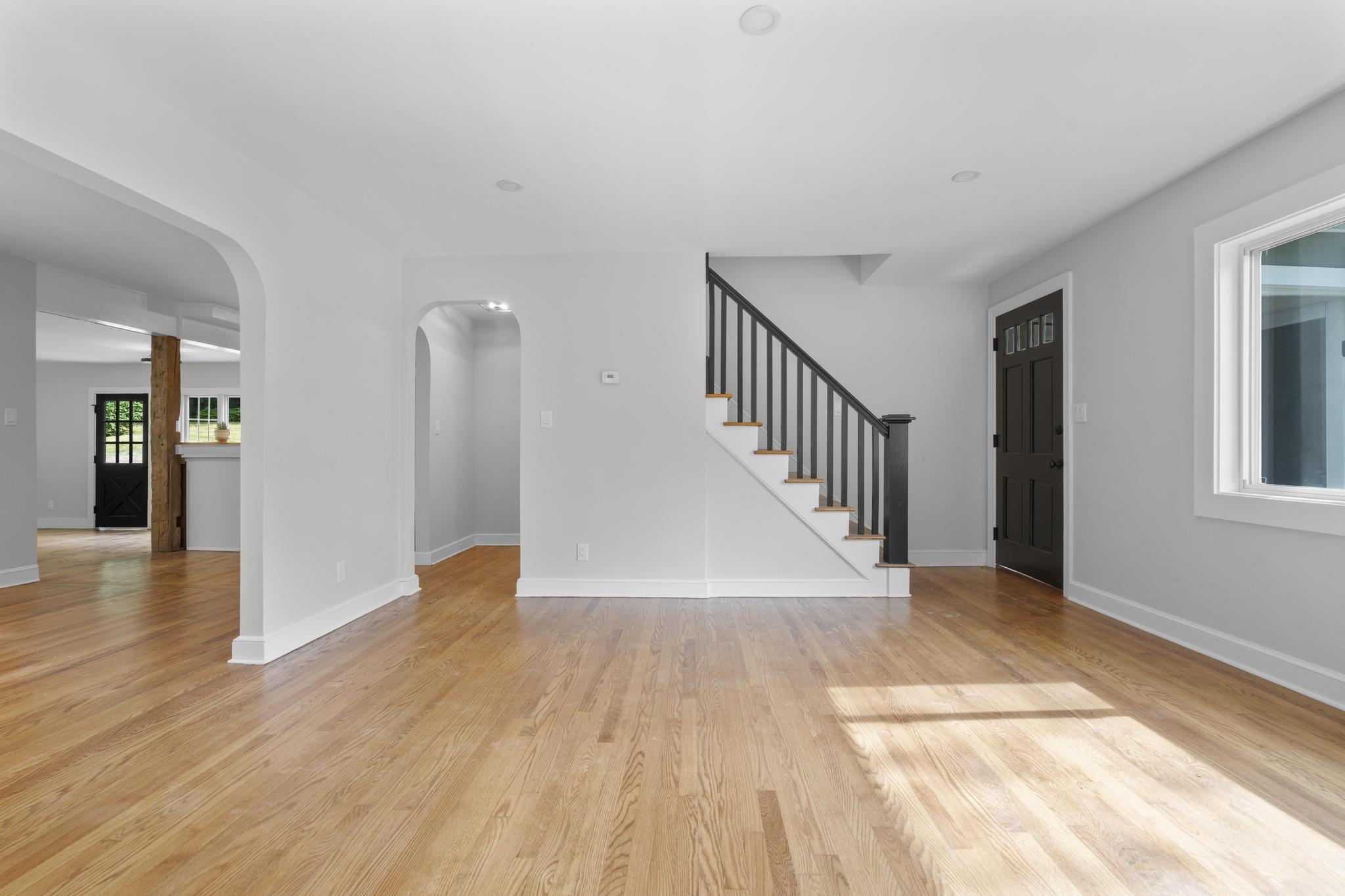 Newtown, Connecticut, 06482, United States, 4 Bedrooms Bedrooms, ,3 BathroomsBathrooms,Residential,For Sale,1991779