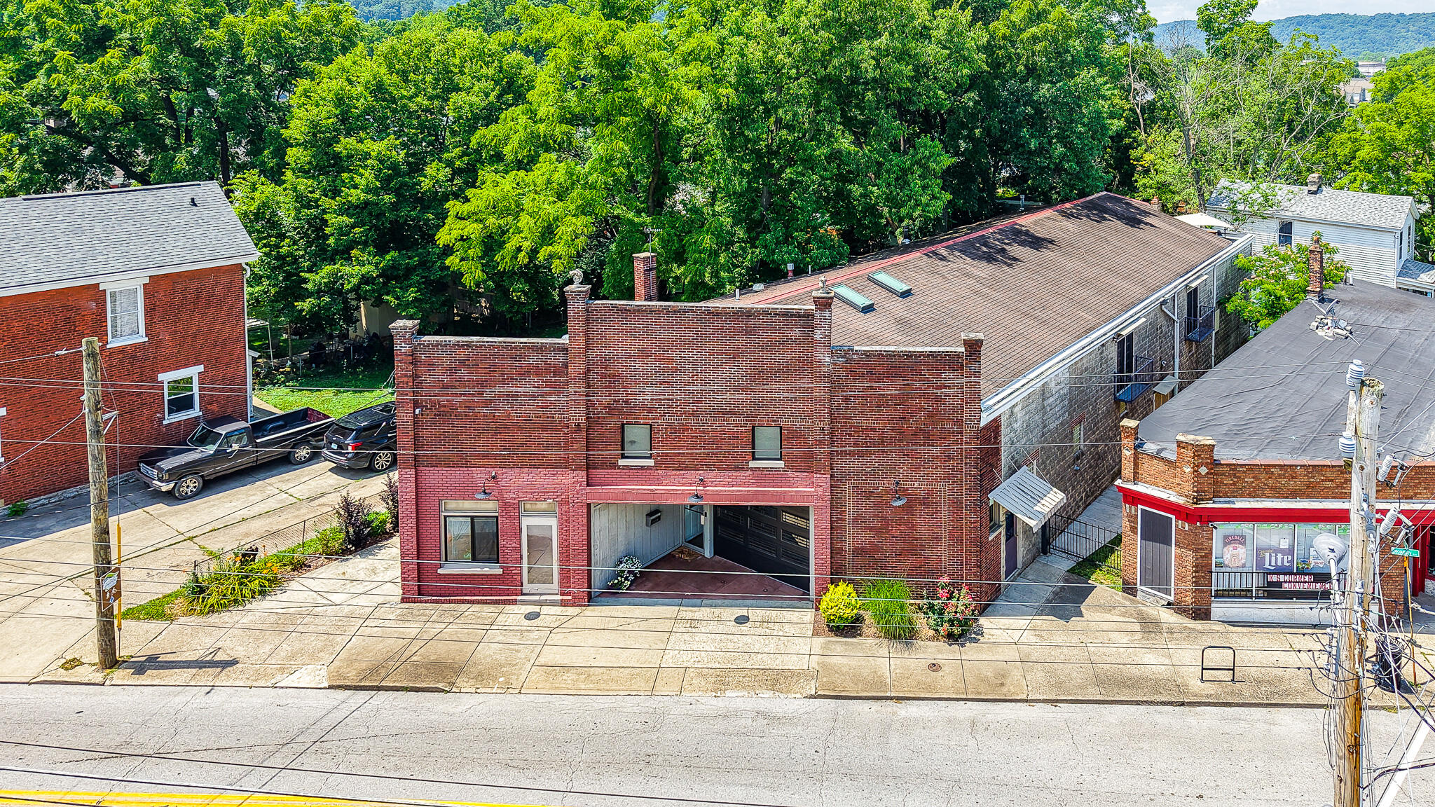 Latonia, Kentucky, 41015, United States, 3 Bedrooms Bedrooms, ,5 BathroomsBathrooms,Residential,For Sale,1940683