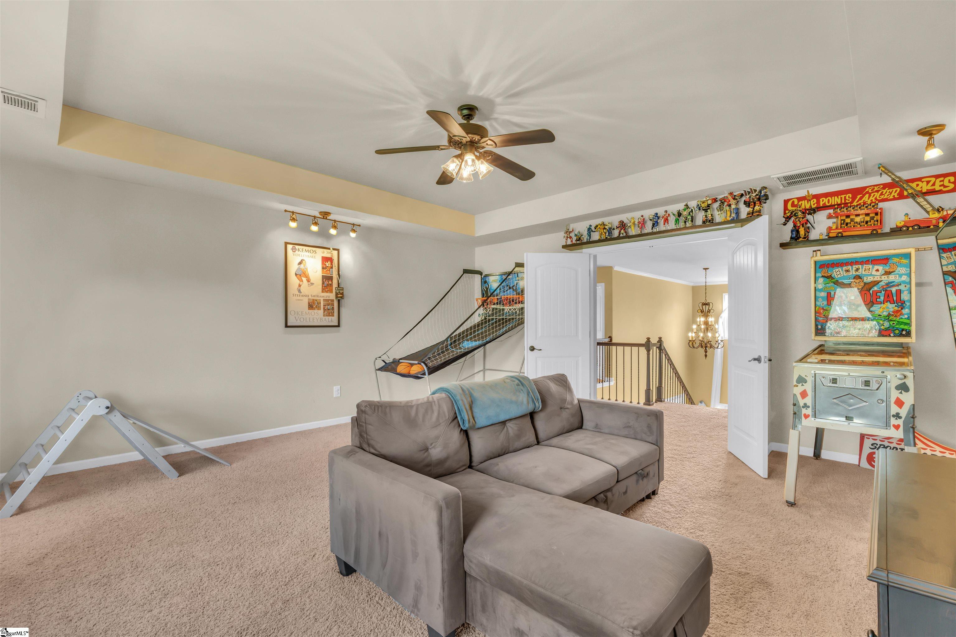 Simpsonville, South Carolina, 29681, United States, 4 Bedrooms Bedrooms, ,4 BathroomsBathrooms,Residential,For Sale,1948001