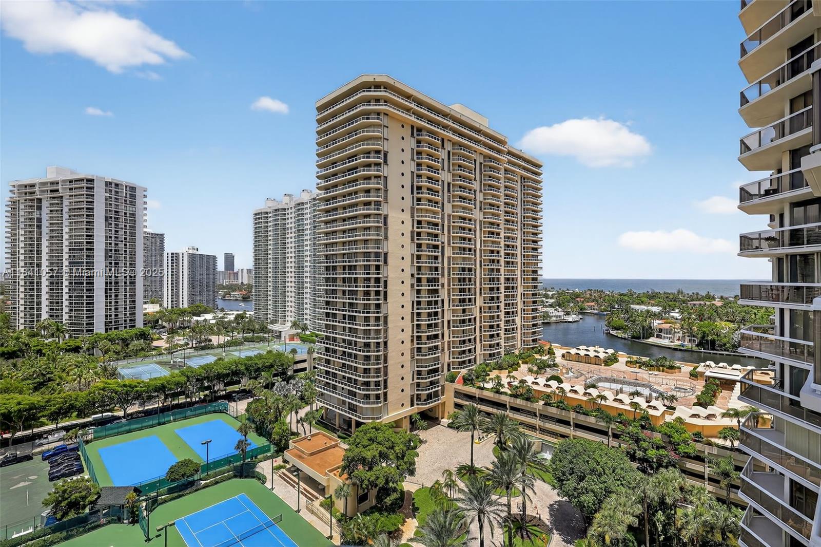 Aventura, Florida, 33180, United States, 4 Bedrooms Bedrooms, ,4 BathroomsBathrooms,Residential,For Sale,1903557