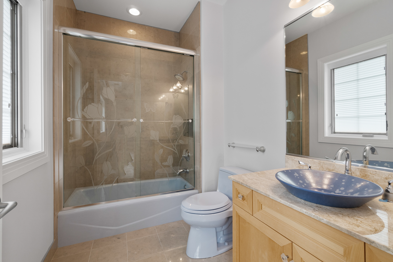 Oswego, Illinois, 60543, United States, 5 Bedrooms Bedrooms, ,7 BathroomsBathrooms,Residential,For Sale,1982116