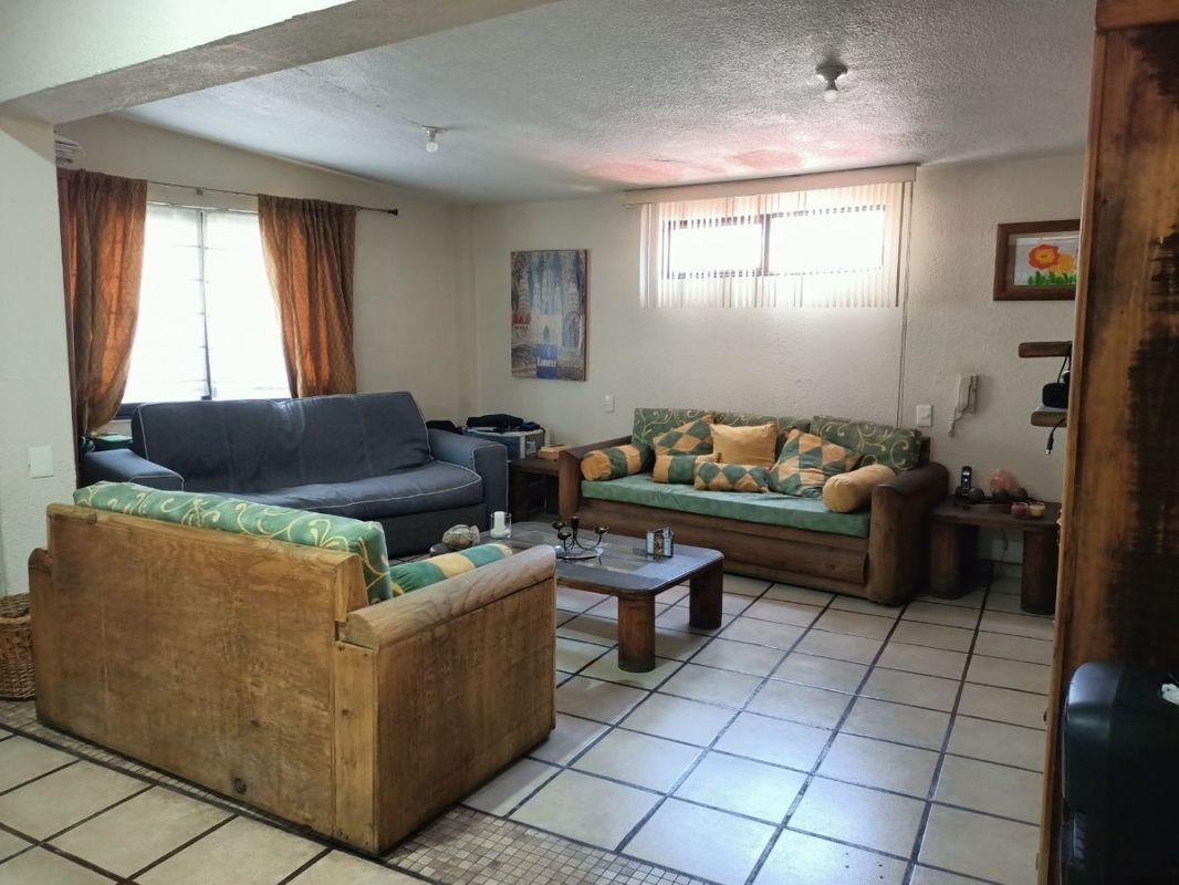 Av. Ju?rez, Atizapán de Zaragoza, Estado de México, 52900, Mexico, 8 Bedrooms Bedrooms, ,6 BathroomsBathrooms,Residential,For Sale,Av. Ju?rez,1624263