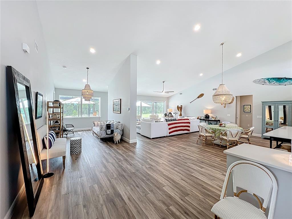 Groveland, Florida, 34736, United States, 5 Bedrooms Bedrooms, ,7 BathroomsBathrooms,Residential,For Sale,1906633