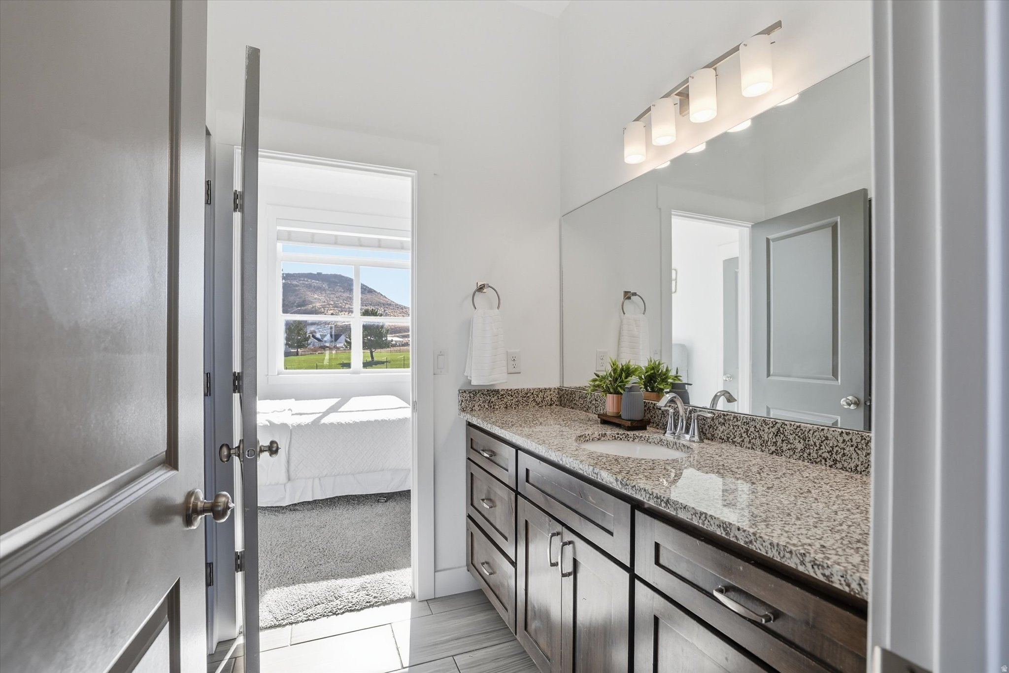 Petersboro, Utah, 84325, United States, 6 Bedrooms Bedrooms, ,3 BathroomsBathrooms,Residential,For Sale,1985666