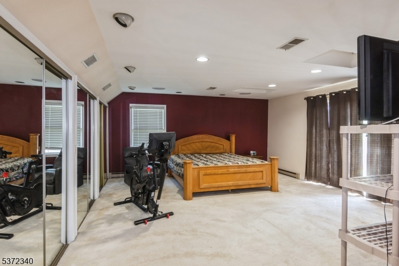 Mountainside Boro, New Jersey, 07092, United States, 5 Bedrooms Bedrooms, ,3 BathroomsBathrooms,Residential,For Sale,1901870