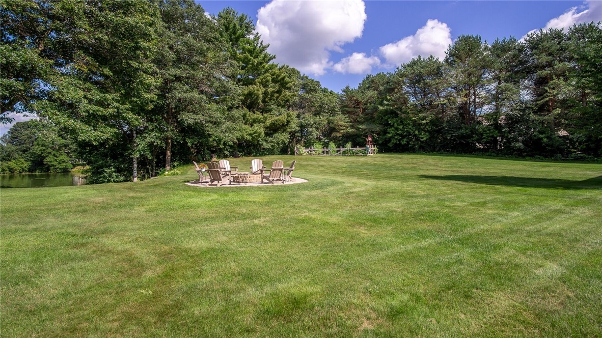 Bloomer, Wisconsin, 54724, United States, 4 Bedrooms Bedrooms, ,3 BathroomsBathrooms,Residential,For Sale,1983863