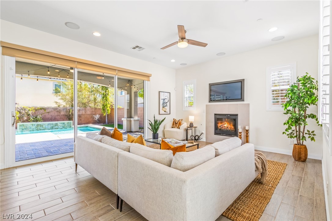 Henderson, Nevada, 89044, United States, 4 Bedrooms Bedrooms, ,3 BathroomsBathrooms,Residential,For Sale,1767972