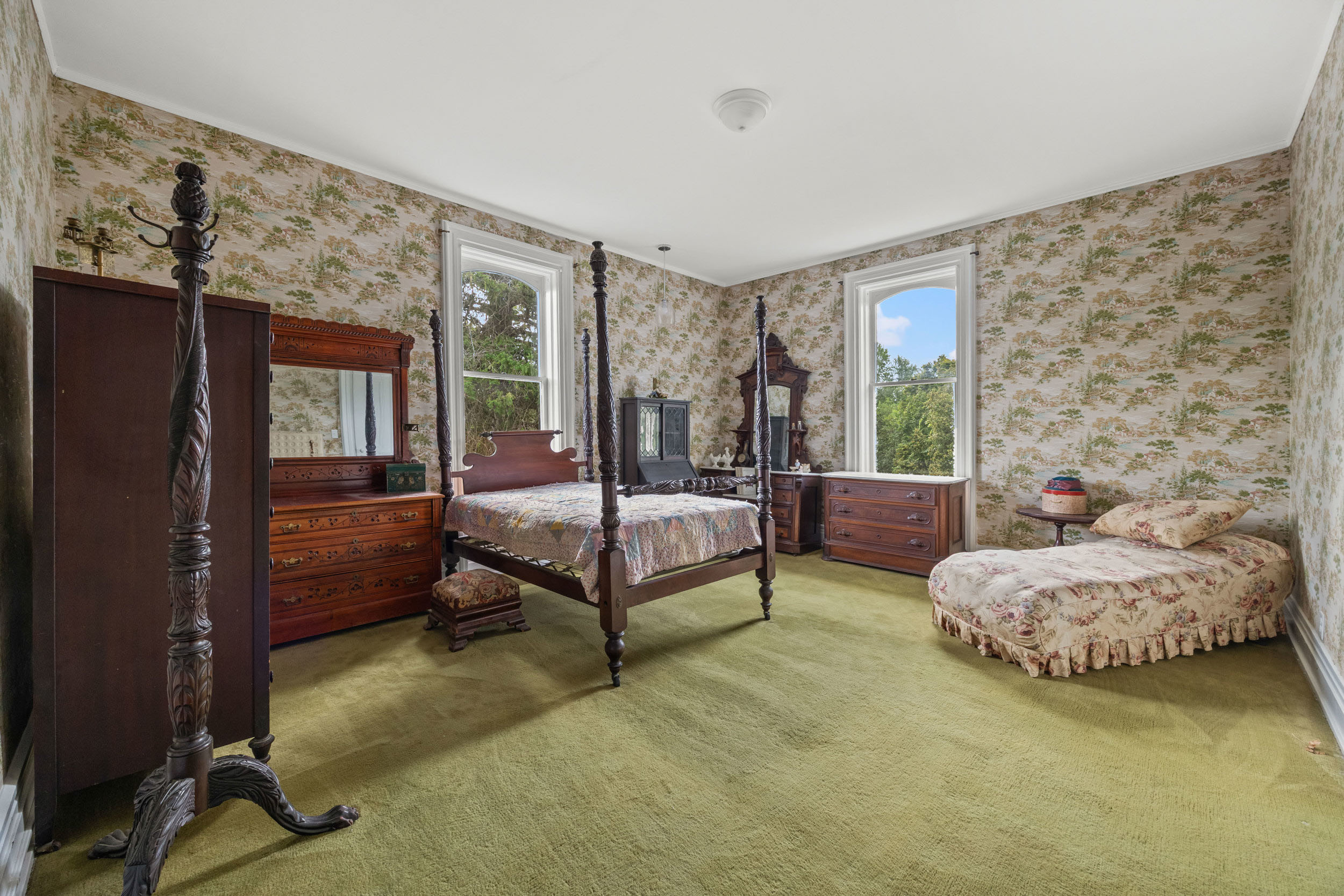 Geneva, New York, 14456, United States, 7 Bedrooms Bedrooms, ,4 BathroomsBathrooms,Residential,For Sale,1982017