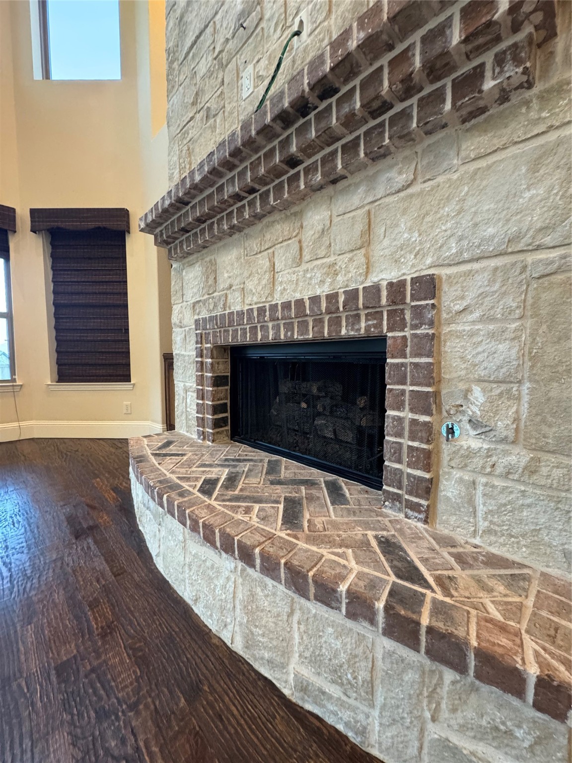 Highland Village, Texas, 75077, United States, 4 Bedrooms Bedrooms, ,4 BathroomsBathrooms,Residential,For Sale,1821197