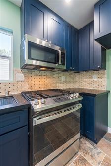 Los Angeles, California, 90019, United States, 2 Bedrooms Bedrooms, ,2 BathroomsBathrooms,Residential,For Sale,2001509