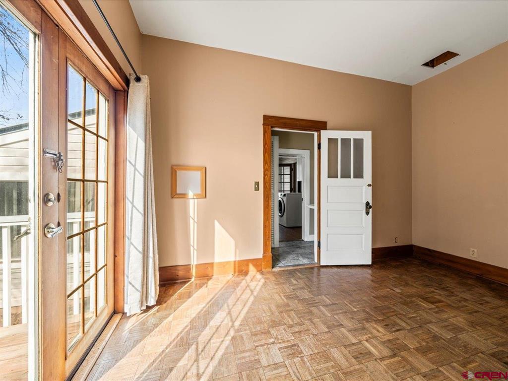 Montrose, Colorado, 81401, United States, 5 Bedrooms Bedrooms, ,1 BathroomBathrooms,Residential,For Sale,1994481