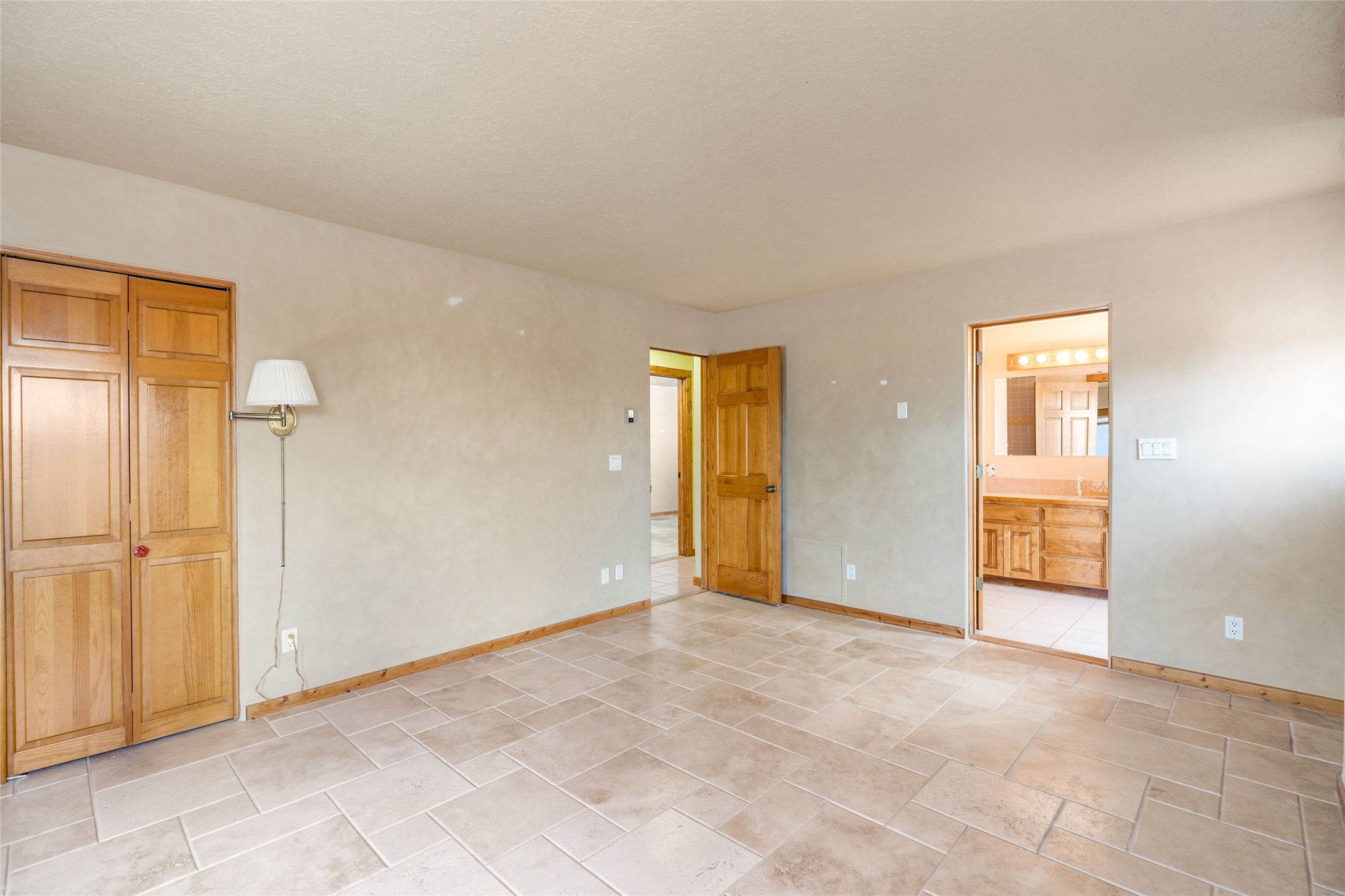  4 Montana Court - 物件實景