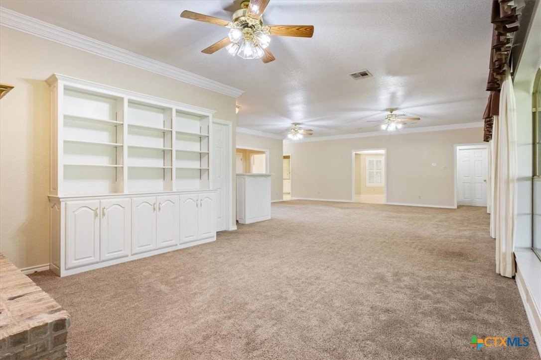 Salado, Texas, 76571, United States, 3 Bedrooms Bedrooms, ,3 BathroomsBathrooms,Residential,For Sale,1976065