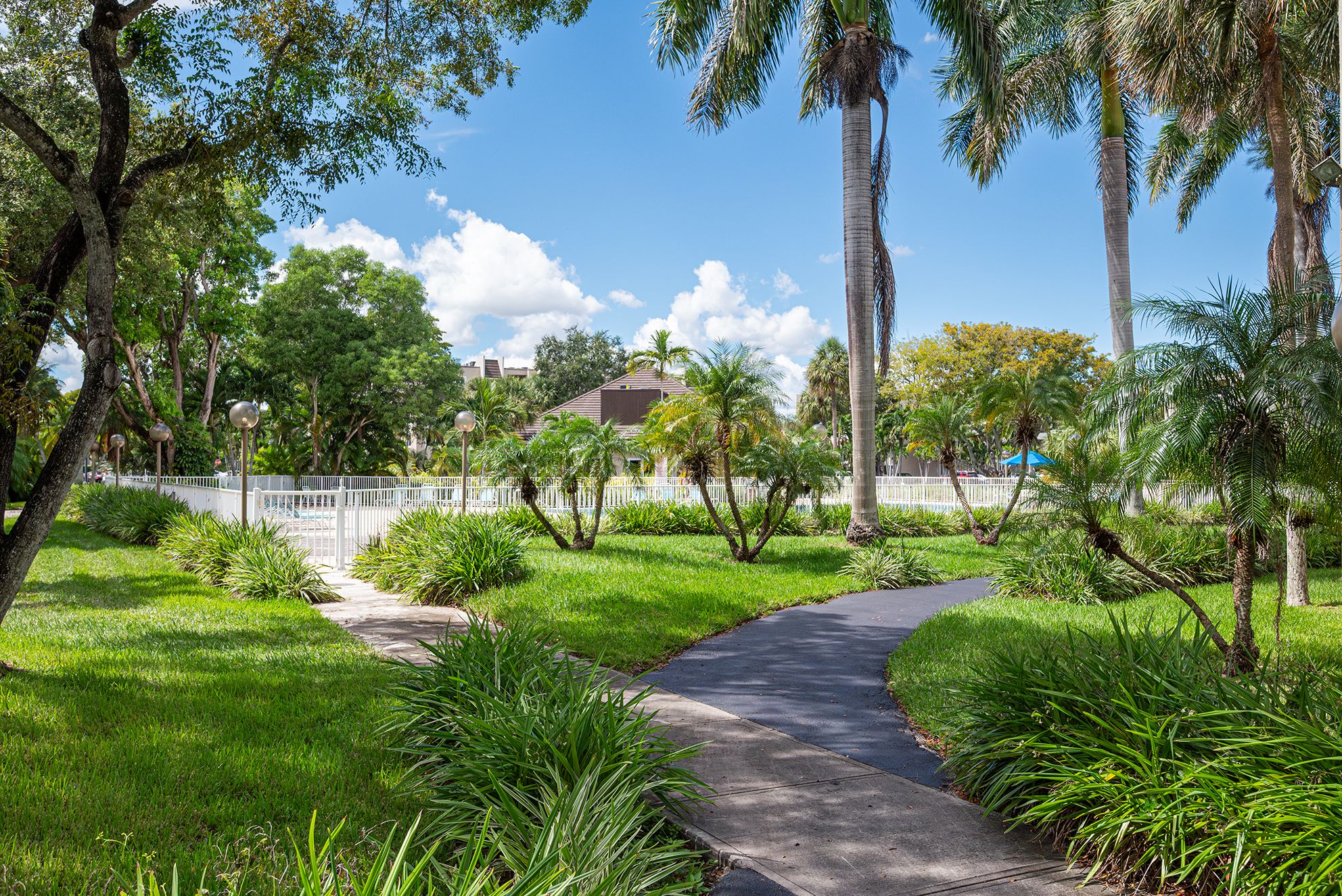  7845 Camino Real, Miami, FL, 33143 - 物件實景