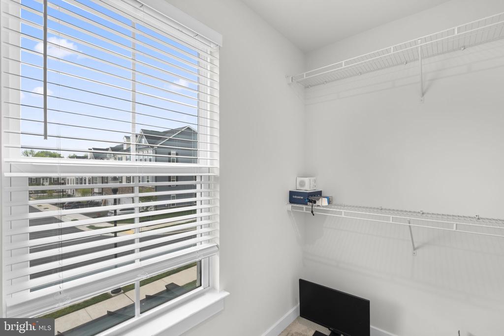 Frederick, Maryland, 21702, United States, 4 Bedrooms Bedrooms, ,4 BathroomsBathrooms,Residential,For Sale,2048638
