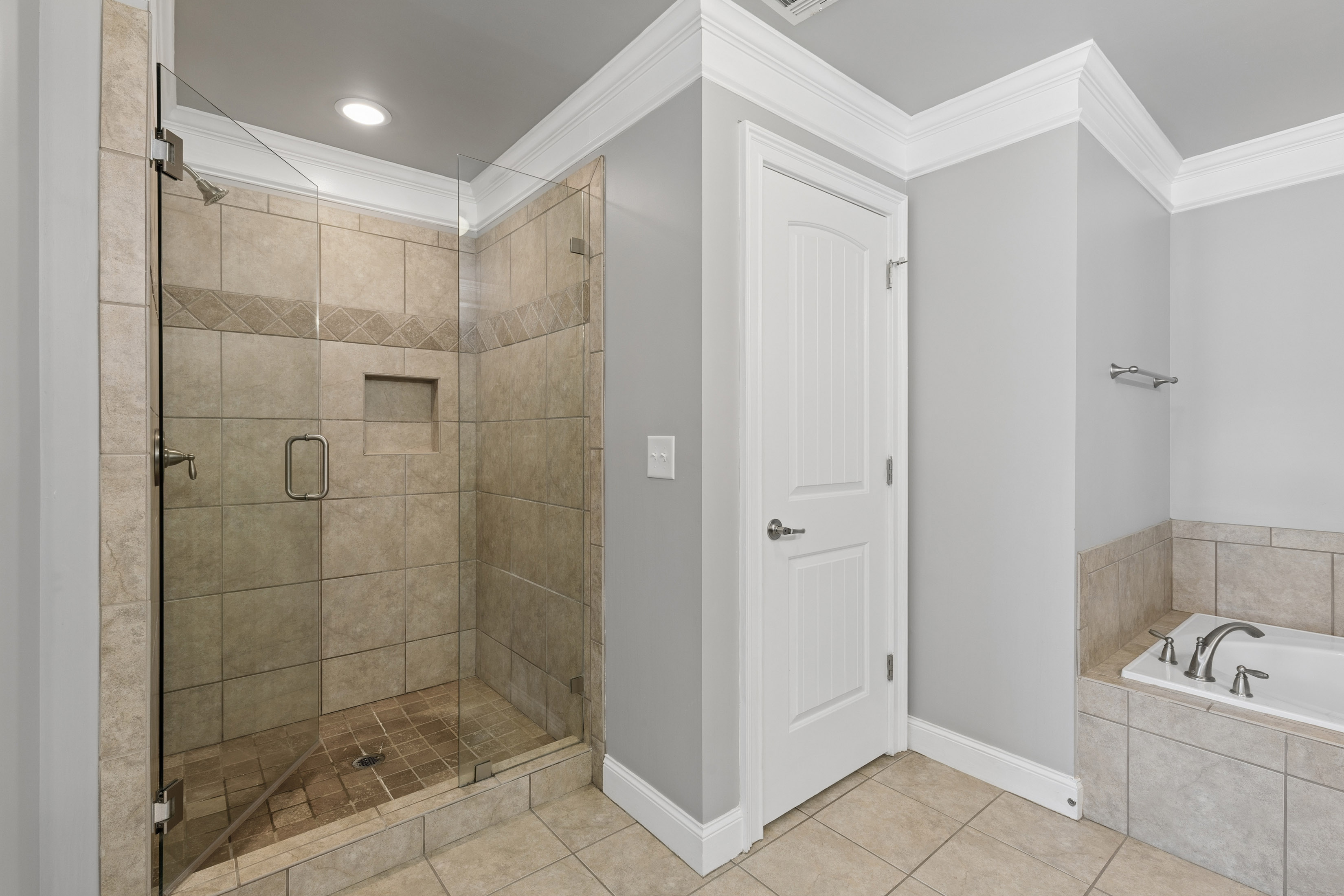  Beautiful Townhome in Fantastic Decatur Location - 物件實景