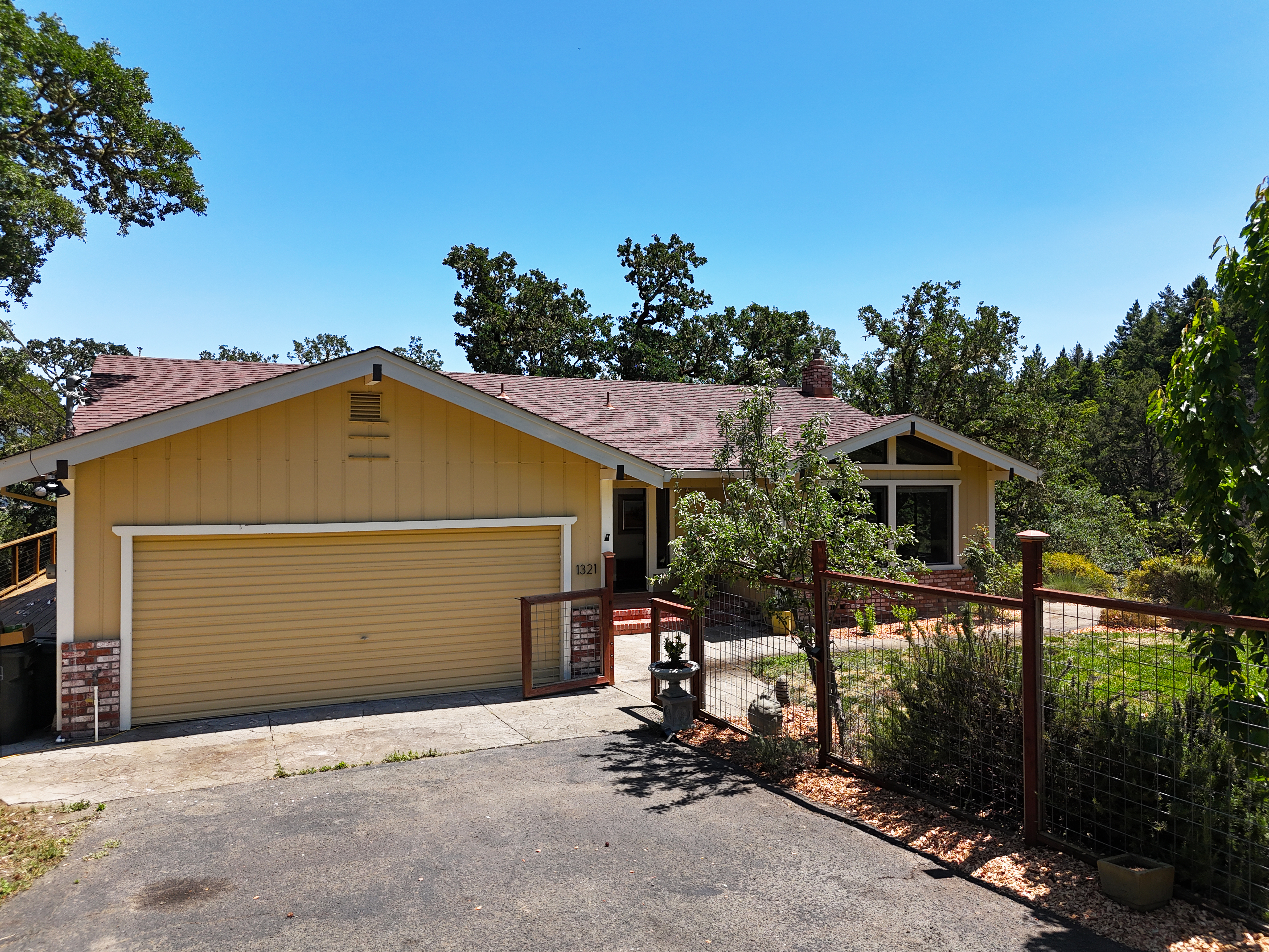 Ukiah, California, 95482, United States, 3 Bedrooms Bedrooms, ,2 BathroomsBathrooms,Residential,For Sale,1879134