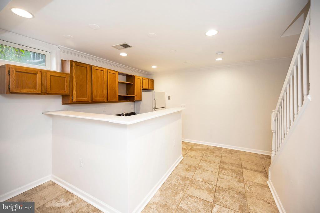 Bealeton, Virginia, 22712, United States, 6 Bedrooms Bedrooms, ,4 BathroomsBathrooms,Residential,For Sale,1916093