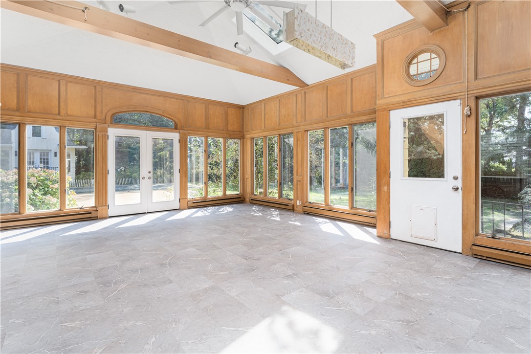Warwick, Rhode Island, 02886, United States, 4 Bedrooms Bedrooms, ,2 BathroomsBathrooms,Residential,For Sale,1918180