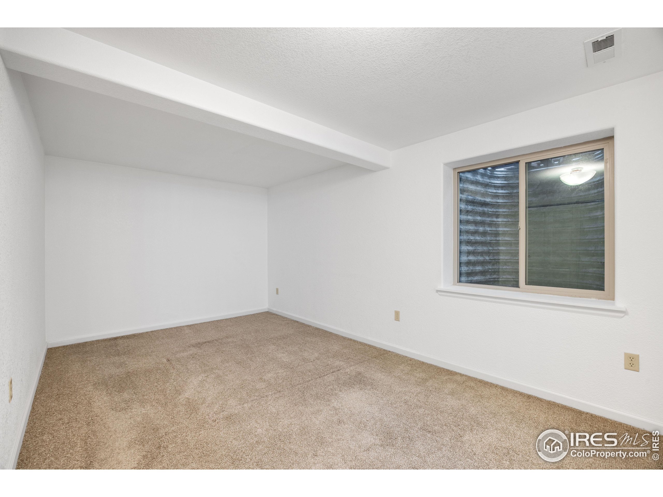 Fort Collins, Colorado, 80524, United States, 5 Bedrooms Bedrooms, ,4 BathroomsBathrooms,Residential,For Sale,1939496