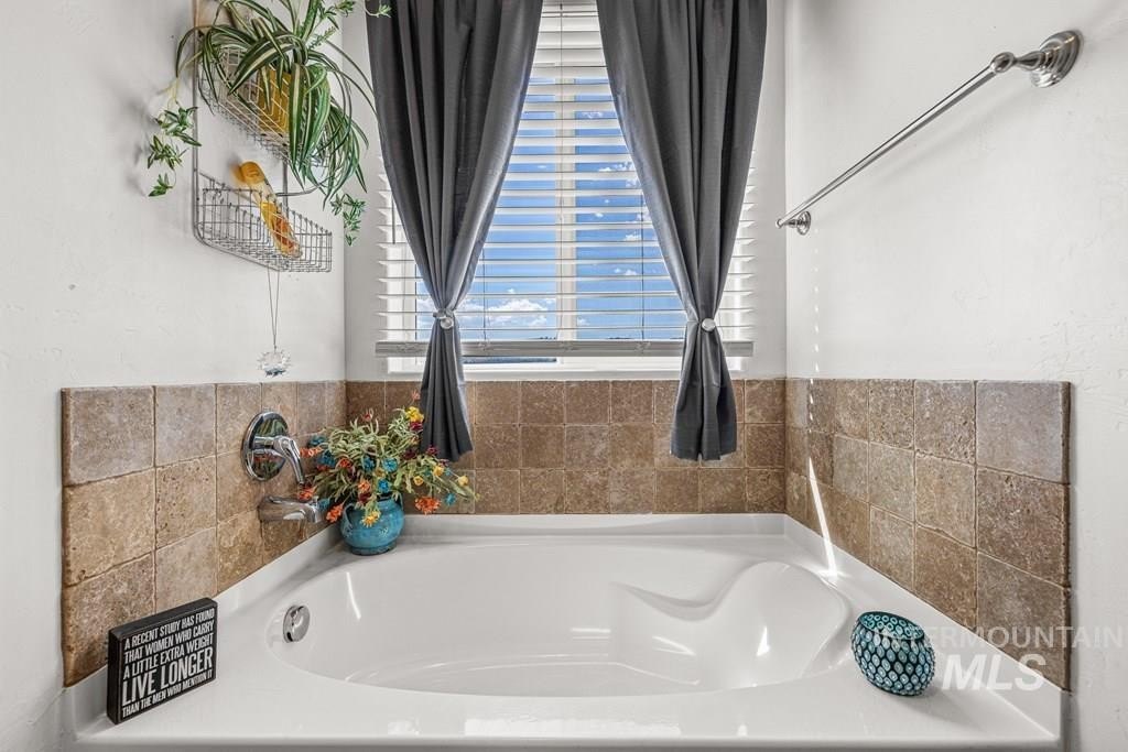 Council, Idaho, 83612, United States, 3 Bedrooms Bedrooms, ,2 BathroomsBathrooms,Residential,For Sale,1928022