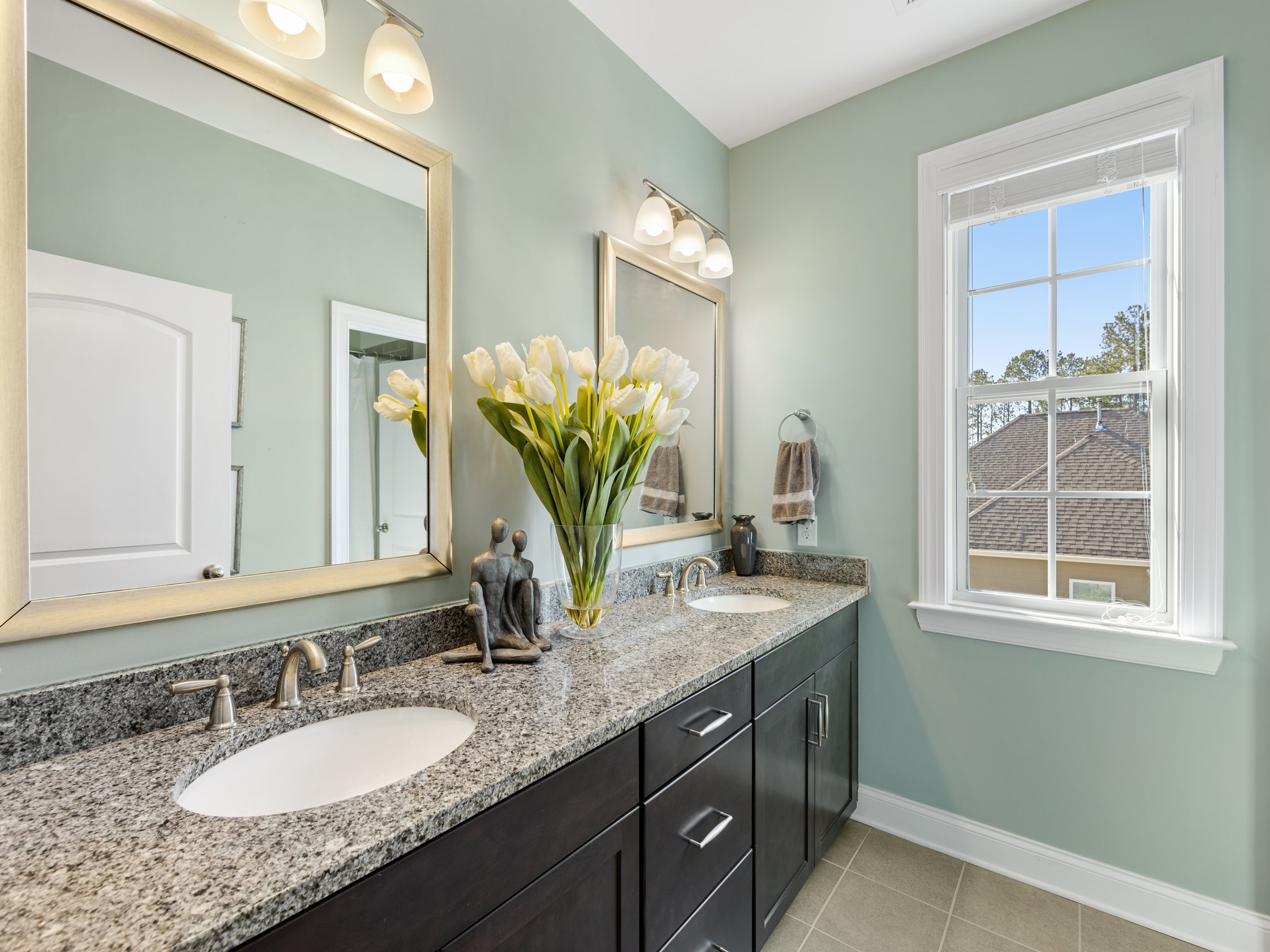 Mount Holly, North Carolina, 28120, United States, 4 Bedrooms Bedrooms, ,4 BathroomsBathrooms,Residential,For Sale,1927922