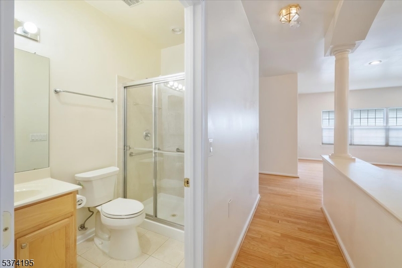 Franklin Twp., New Jersey, 08873, United States, 3 Bedrooms Bedrooms, ,2 BathroomsBathrooms,Residential,For Sale,1908431