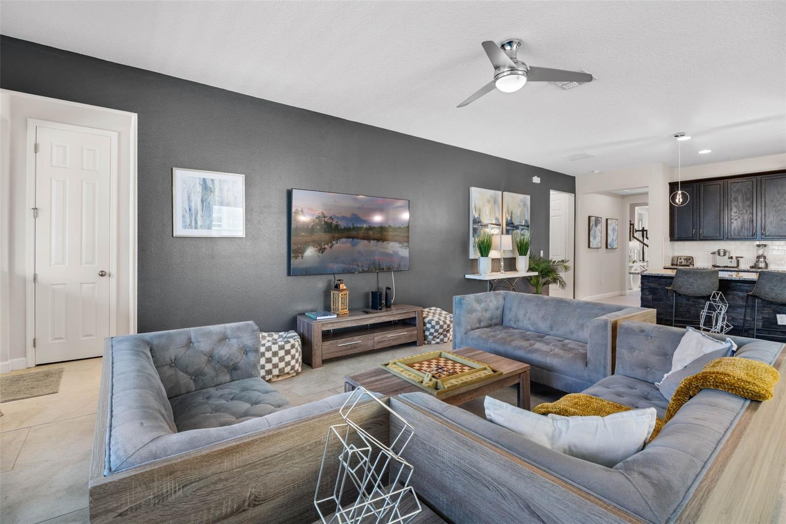 KISSIMMEE, Florida, 34747, United States, 7 Bedrooms Bedrooms, ,6 BathroomsBathrooms,Residential,For Sale,1989938