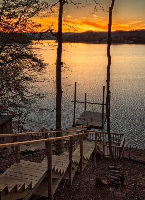 Spring City, Tennessee, 37381, United States, 1 Bedroom Bedrooms, ,2 BathroomsBathrooms,Residential,For Sale,1826365