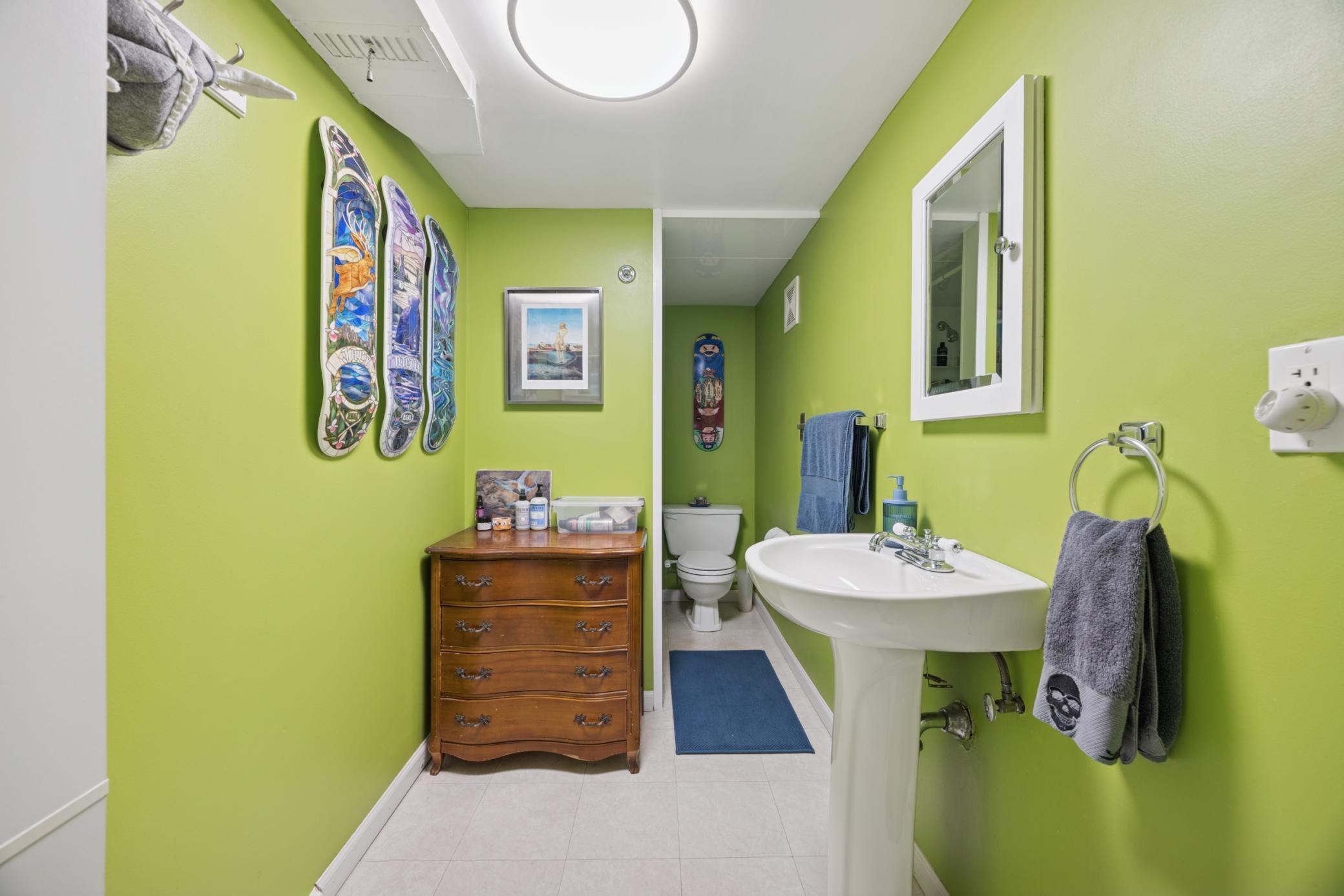 Minneapolis, Minnesota, 55418, United States, 3 Bedrooms Bedrooms, ,1 BathroomBathrooms,Residential,For Sale,1989084