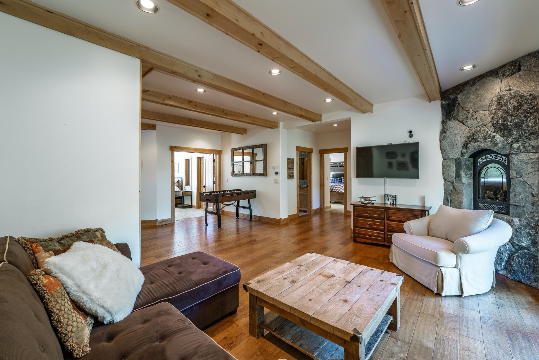  16225 Pine Court - 物件實景