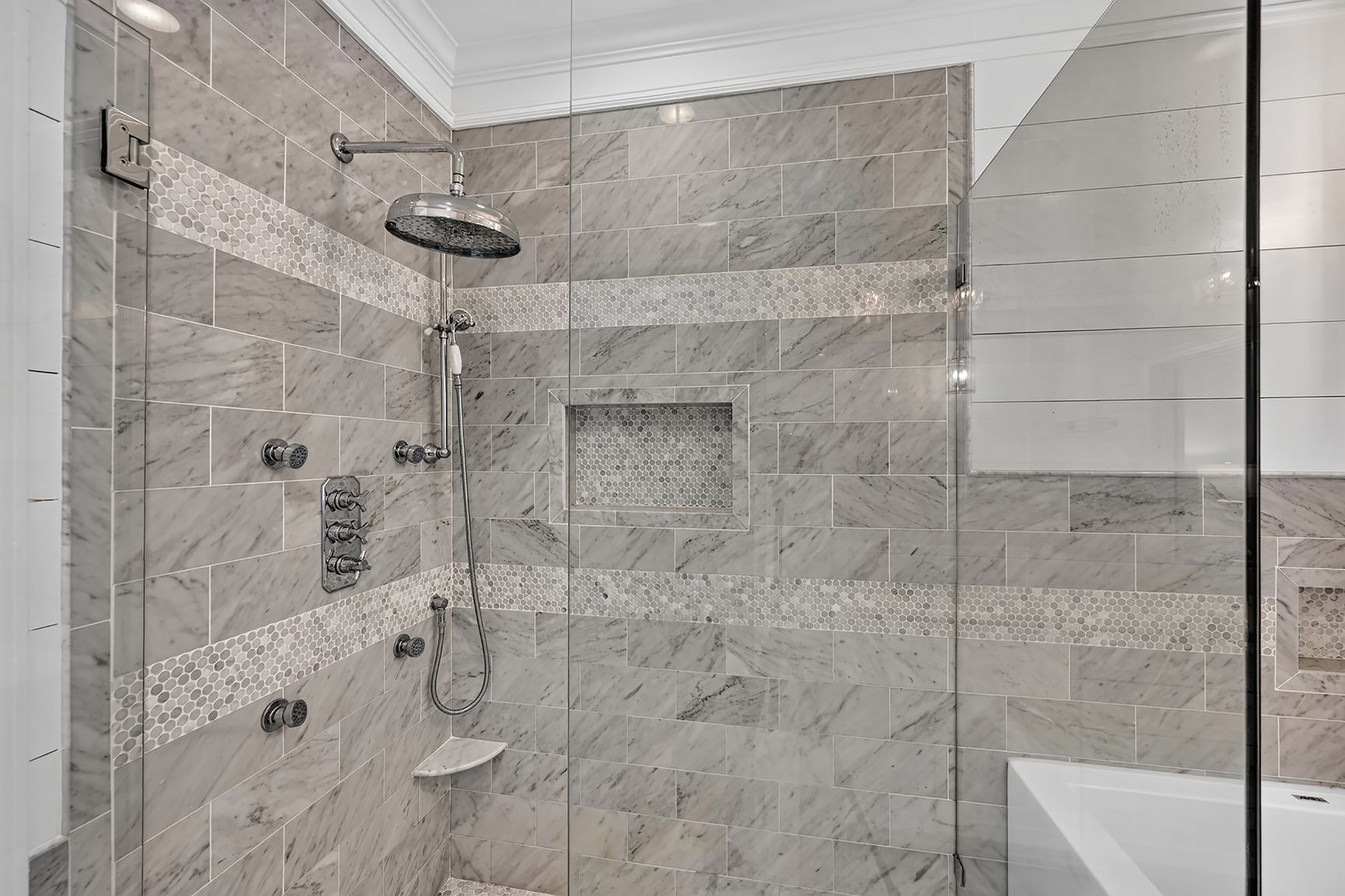  Exquisite Townhome in the Coveted Brownstones at Habersham - 物件實景