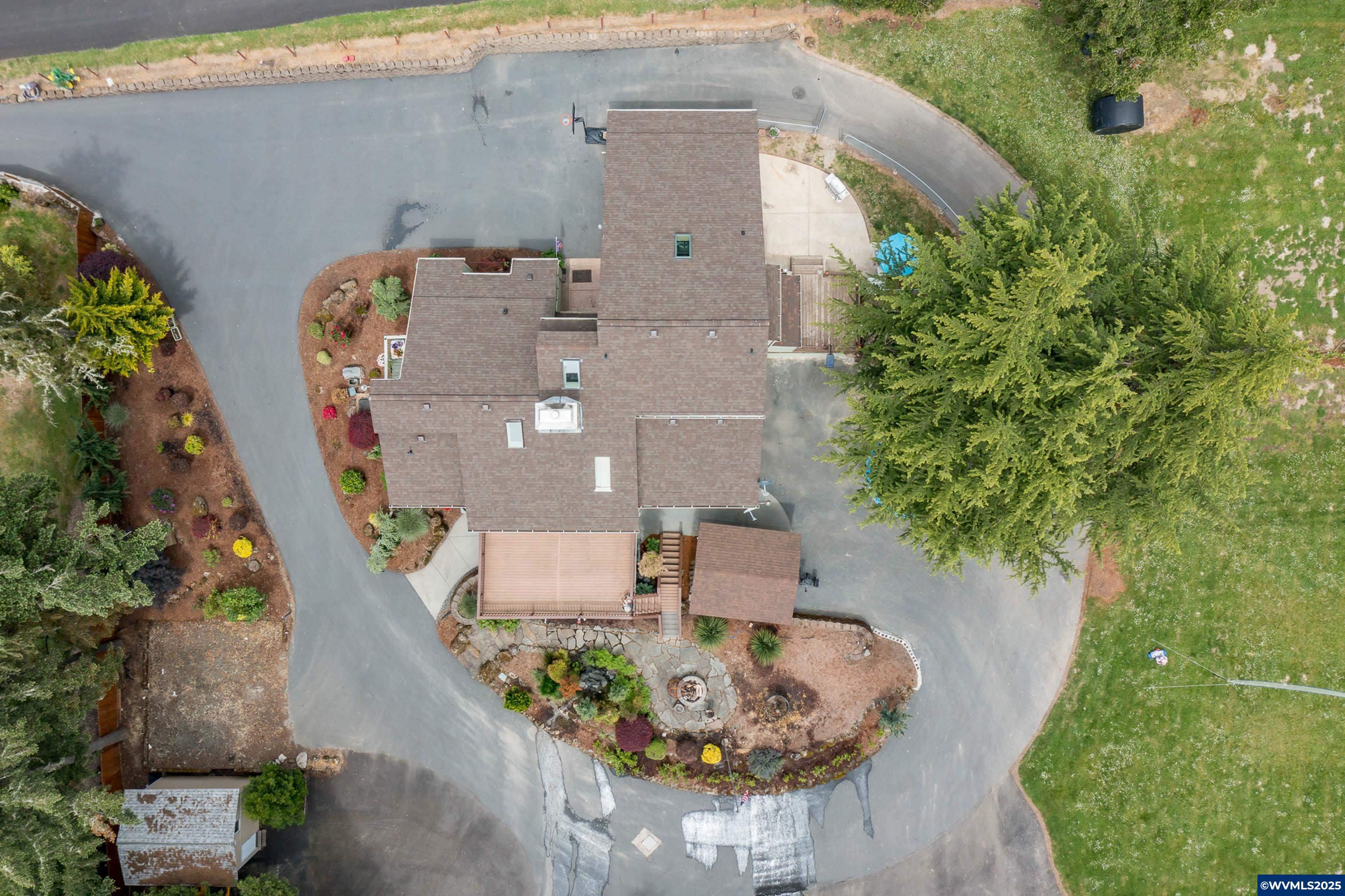 Salem, Oregon, 97304, United States, 4 Bedrooms Bedrooms, ,4 BathroomsBathrooms,Residential,For Sale,1805050