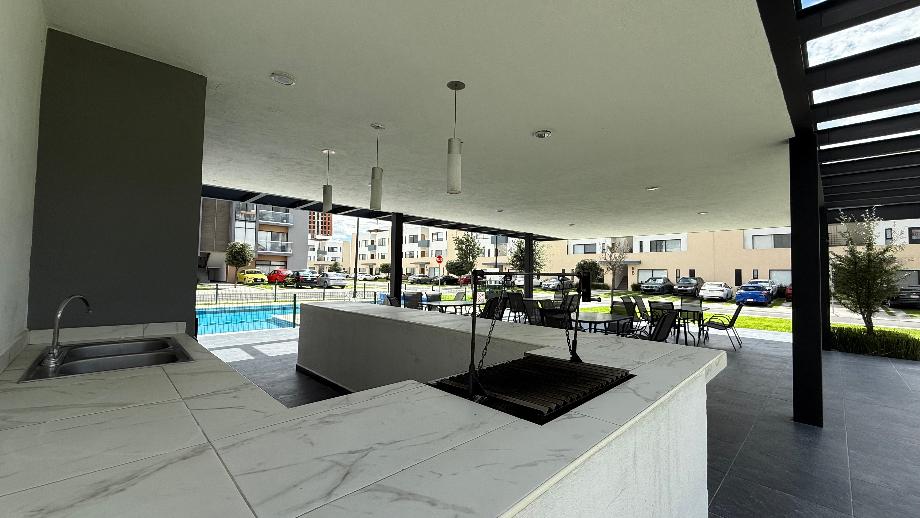 Corregidora, Querétaro, 76910, Mexico, 2 Bedrooms Bedrooms, ,3 BathroomsBathrooms,Residential,For Sale,1966933