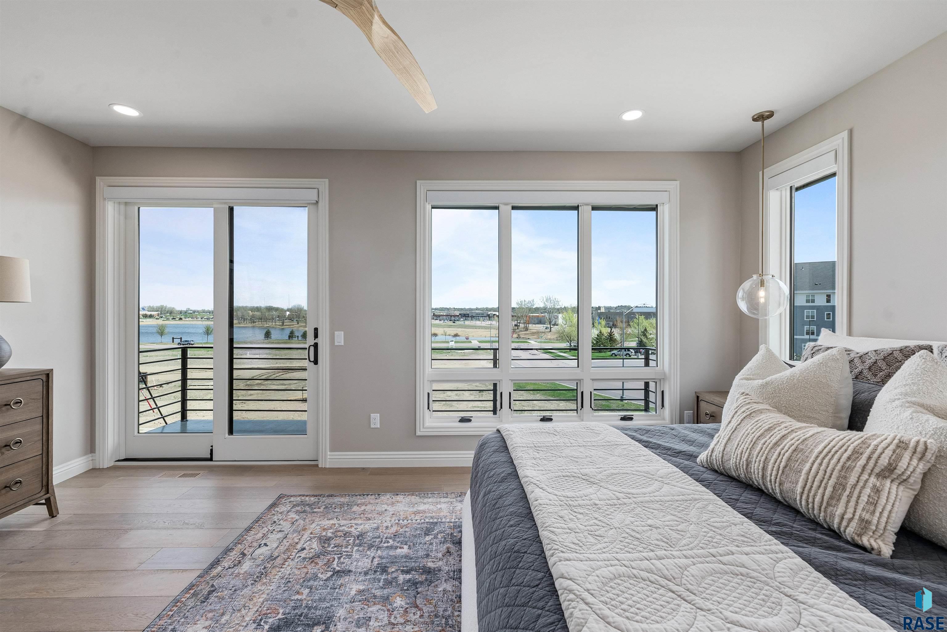 Sioux Falls, South Dakota, 57106, United States, ,Residential,For Sale,1986219