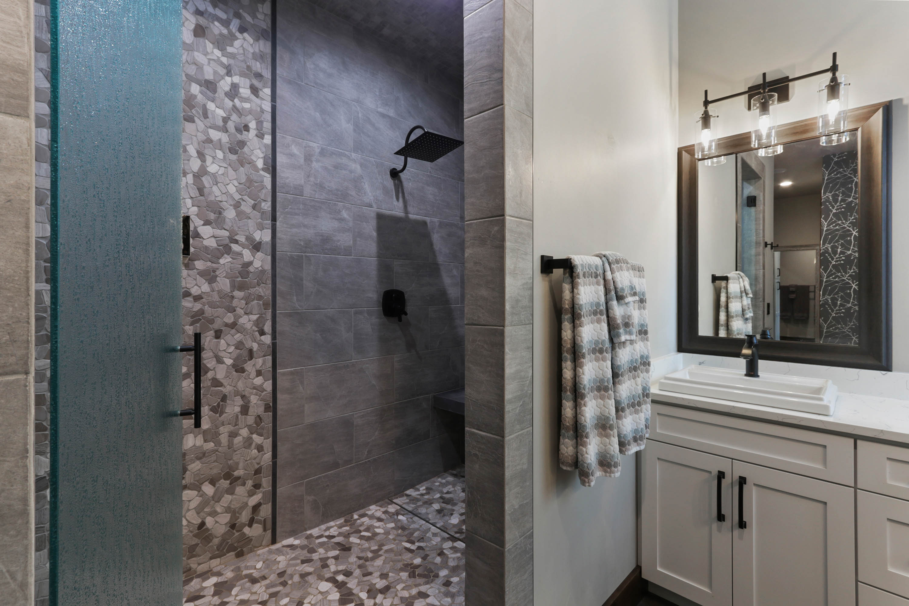 Sandpoint, Idaho, 83864, United States, 6 Bedrooms Bedrooms, ,8 BathroomsBathrooms,Residential,For Sale,1975419